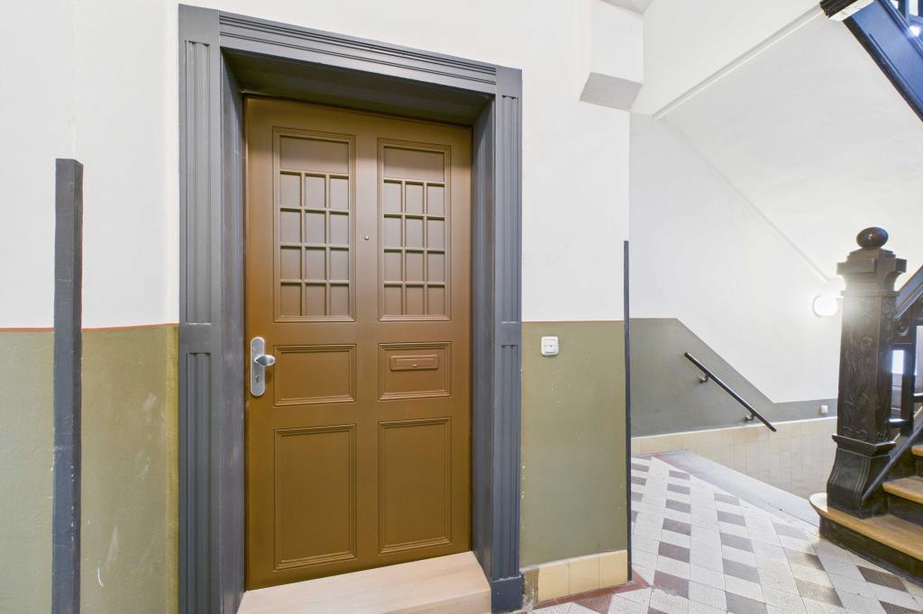 Wohnungseingangst&uuml;r.jpg