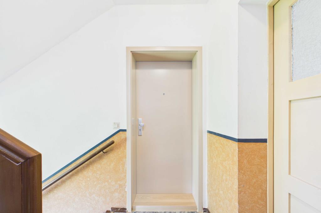 Wohnungseingangst&uuml;r.jpg
